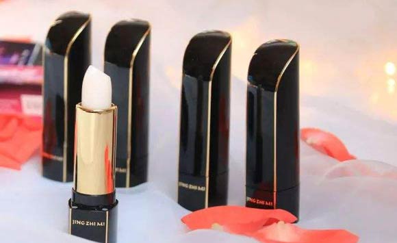 潤(rùn)唇膏在使用中最易發(fā)生得就是易折斷，那么，潤(rùn)唇膏的折斷力怎么檢測(cè)呢--濟(jì)南賽成儀器